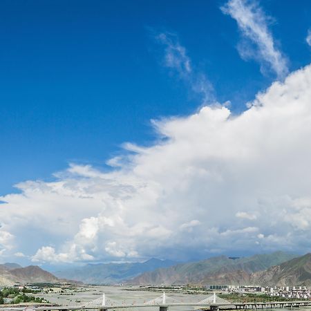 InterContinental Lhasa Paradise, an IHG Hotel Bagian luar foto