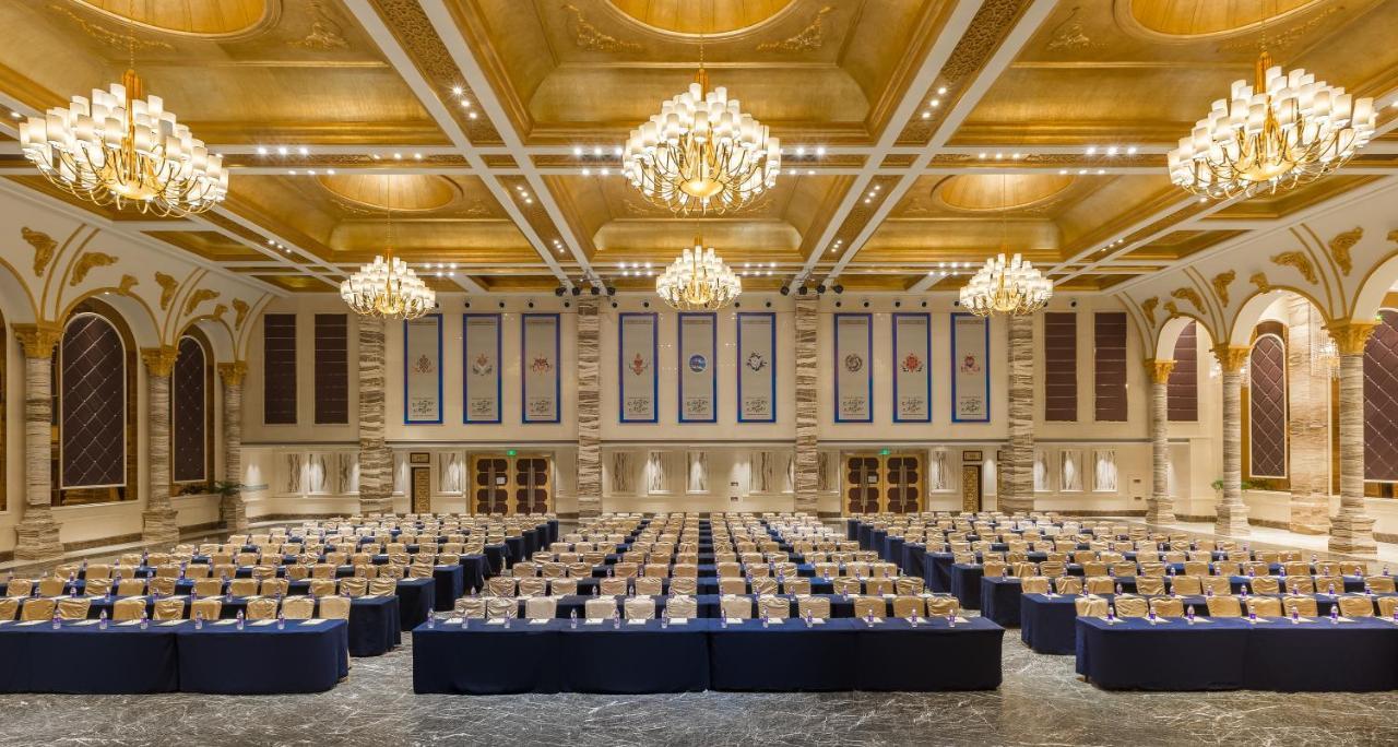 InterContinental Lhasa Paradise, an IHG Hotel Bagian luar foto