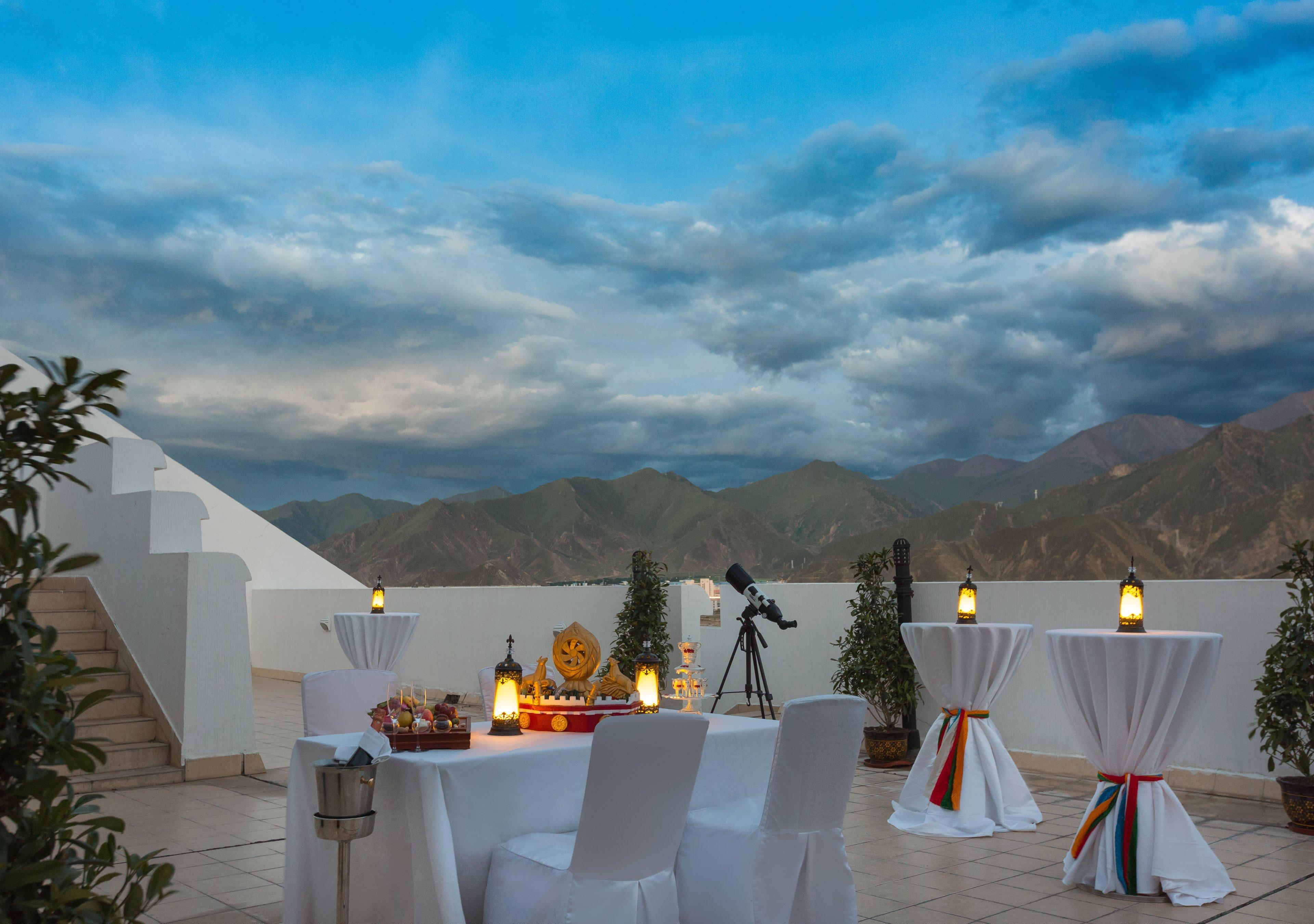 InterContinental Lhasa Paradise, an IHG Hotel Bagian luar foto