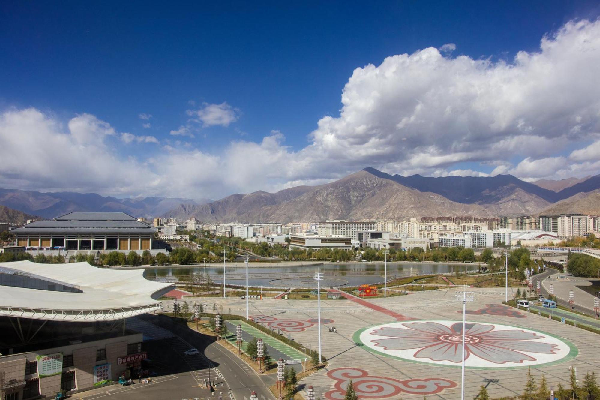 InterContinental Lhasa Paradise, an IHG Hotel Bagian luar foto